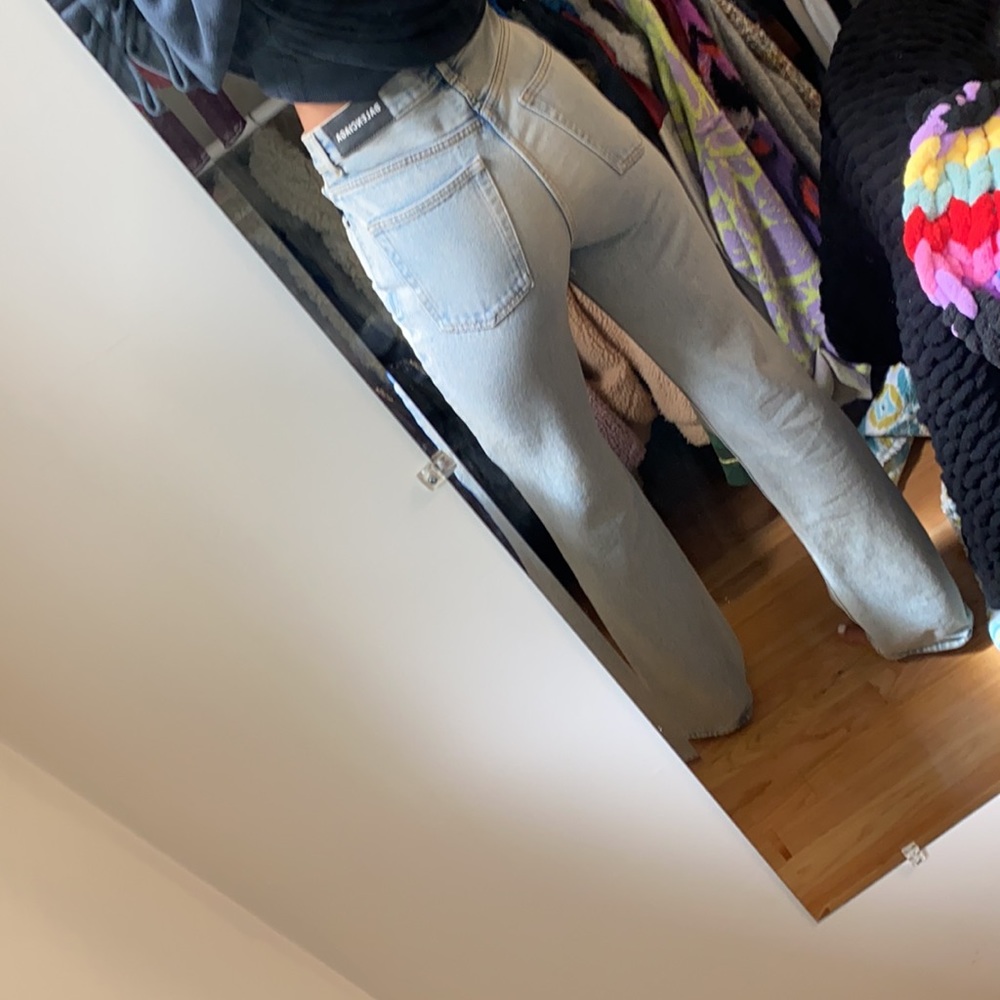 BALENCIAGA LIGHT WASH JEAN ✨ - Picture 8 of 10